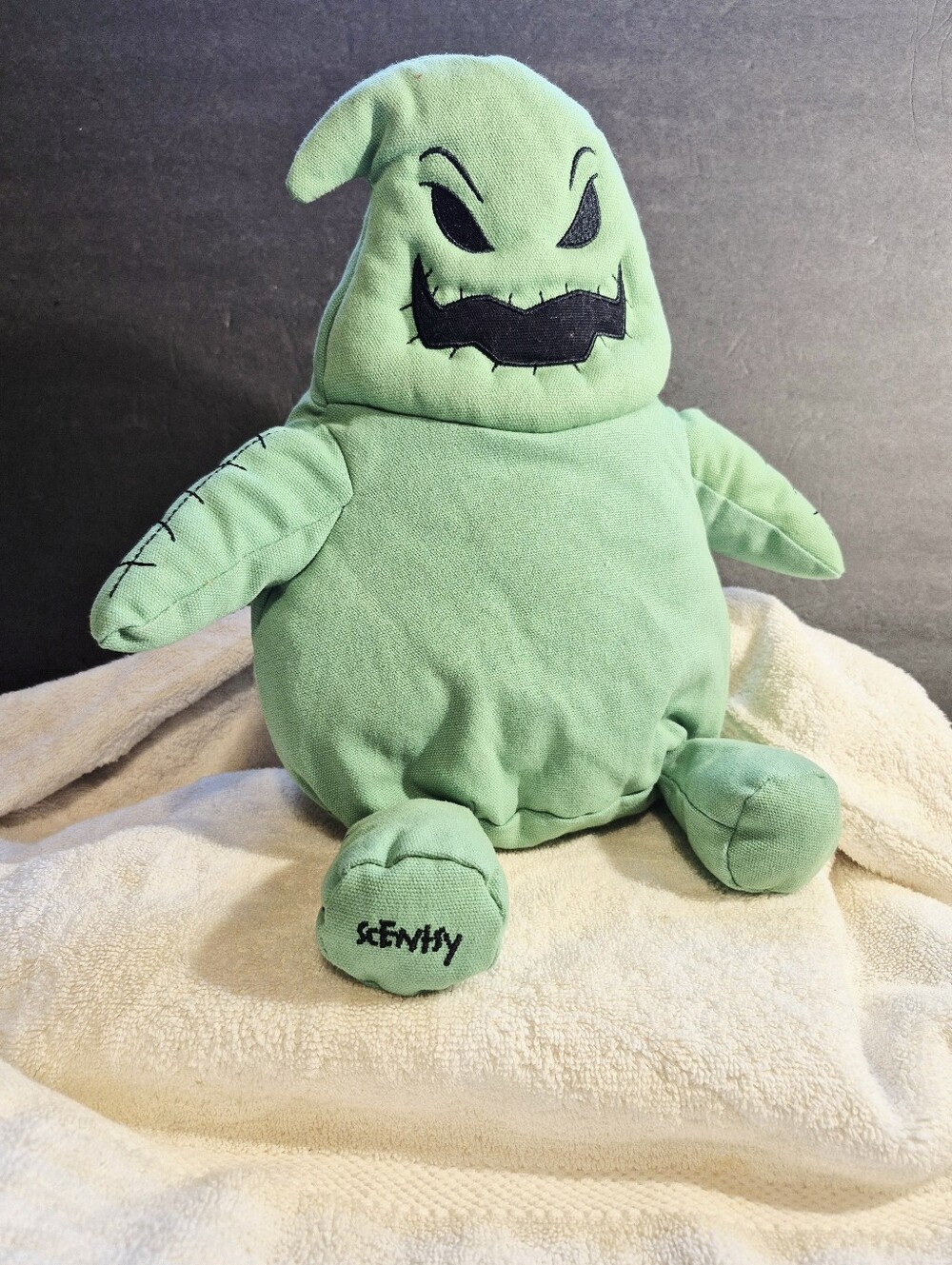 Disney Scentsy Oogie Boogie Scentsy Buddy Pre-owned  NO SCENT PACKET
